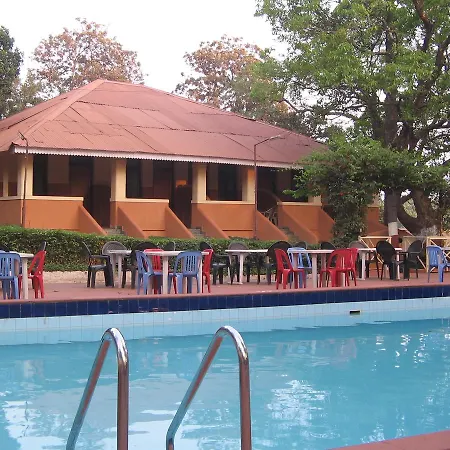 Hotel Gujarat Bhavan 3*